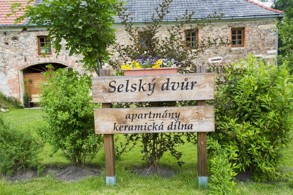Selsky Dvur Apartment Kajov Luaran gambar